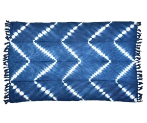 Boho Bawełniany pled, cienka granatowa narzuta  z jasnym wzorem